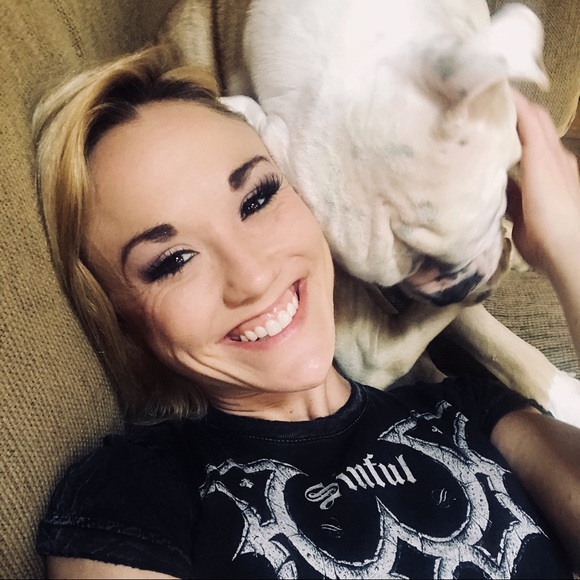 Meet your Posher, Charlotte - Picture 4 of 7